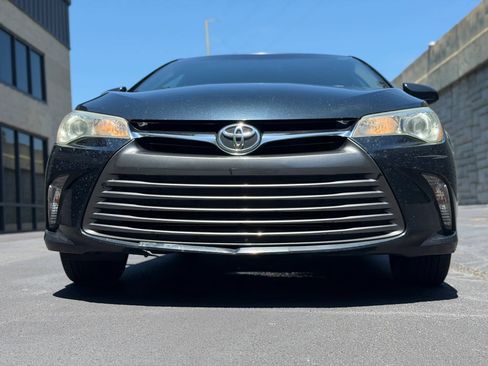 Used 2017 Toyota Camry LE FWD image 39