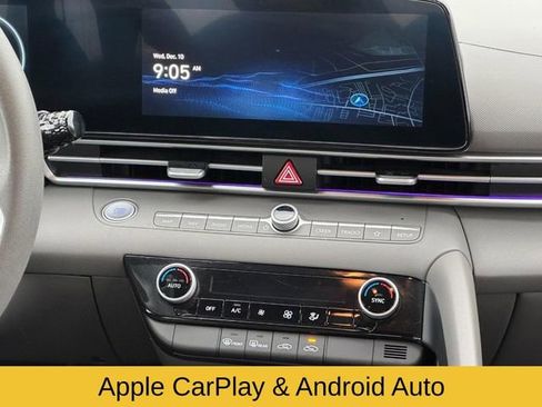 Used 2024 Hyundai Elantra SEL image 14