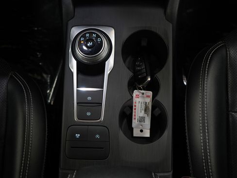 Used 2020 Ford Escape SEL AWD/4WD image 16