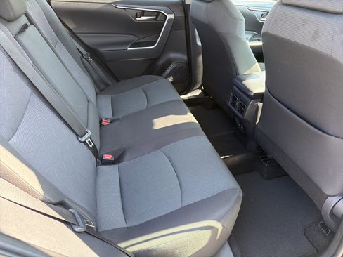 Certified 2025 Toyota RAV4 XLE FWD image 25