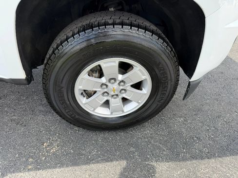 Used 2019 Chevrolet Colorado W/T w/ WT Convenience Package RWD image 41