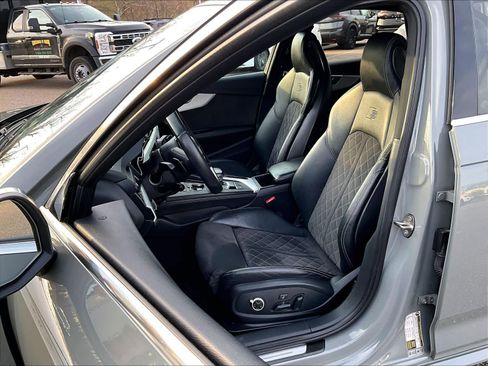 Used 2019 Audi S4 Premium Plus w/ Premium Plus Package AWD/4WD image 10