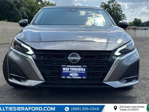 Used 2025 Nissan Altima 2.5 S FWD image 11
