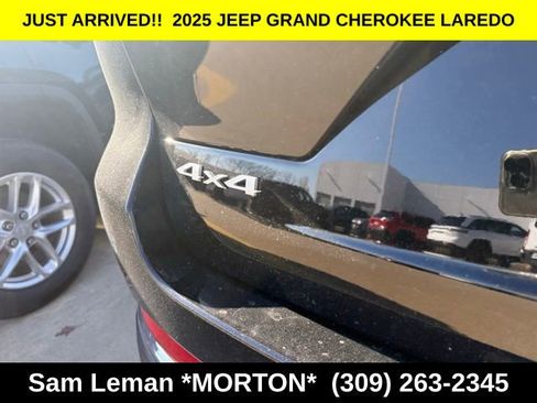 New 2025 Jeep Grand Cherokee Laredo w/ Luxury Tech Group I image 10