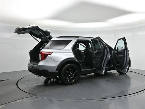 Certified 2023 Ford Explorer ST-Line w/ Class IV Trailer Tow Package image 6