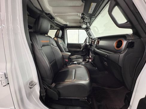 Used 2021 Jeep Gladiator Mojave w/ Cold Weather Group image 20
