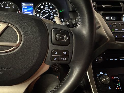 Used 2019 Lexus NX 300 FWD image 27