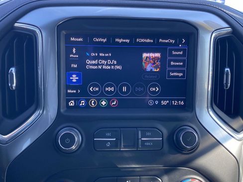 Used 2021 Chevrolet Silverado 2500 LTZ w/ LTZ Convenience Package image 26