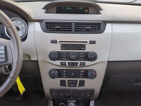 Used 2009 Ford Focus SES image 13