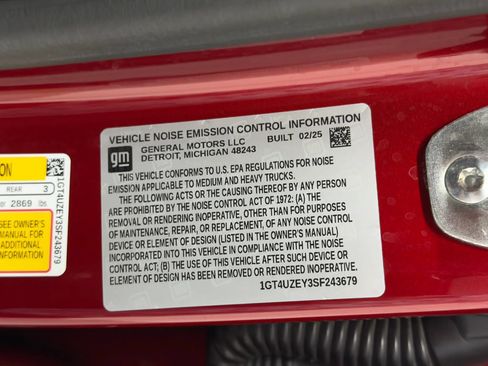 Used 2025 GMC Sierra 2500 AT4X AWD/4WD image 49