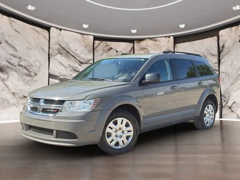 Used 2020 Dodge Journey SE w/ SE Popular Equipment Group FWD image 1