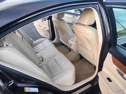 Used 2014 Lexus ES 300h image 12