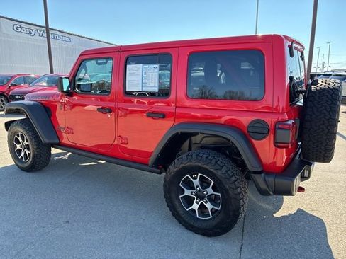 Used 2022 Jeep Wrangler Unlimited Rubicon w/ Cold Weather Group image 11