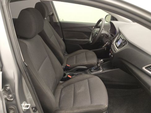 Used 2021 Hyundai Accent SE FWD image 21