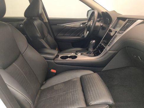 Used 2019 INFINITI Q50 Signature Edition w/ Cargo Package (L96) RWD image 21