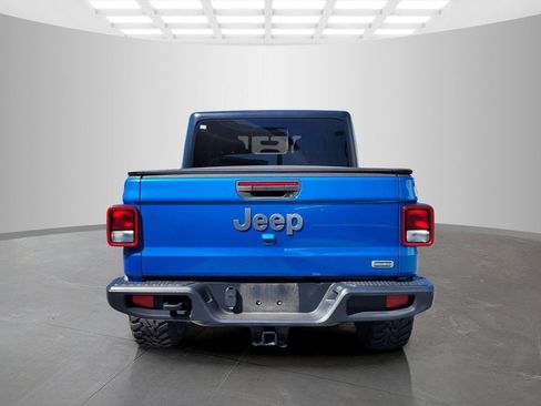Used 2021 Jeep Gladiator Overland AWD/4WD image 5