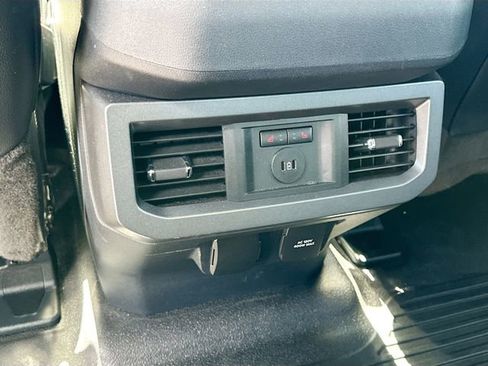 Used 2023 Ford F250 Lariat w/ Lariat Ultimate Package AWD/4WD image 25