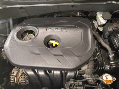 Used 2018 Kia Soul + FWD image 30