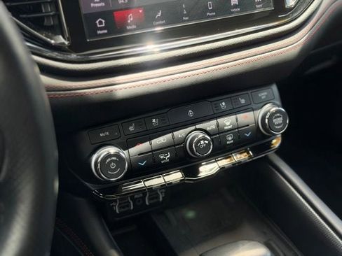 Used 2023 Dodge Durango R/T AWD/4WD image 22