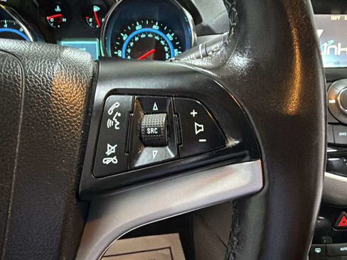Used 2016 Chevrolet Cruze LTZ FWD image 16