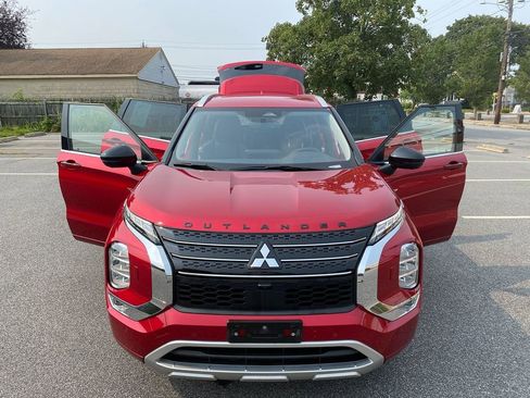 Used 2023 Mitsubishi Outlander SEL image 30