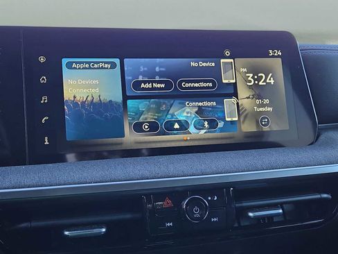 Used 2025 Nissan Kicks SV image 27