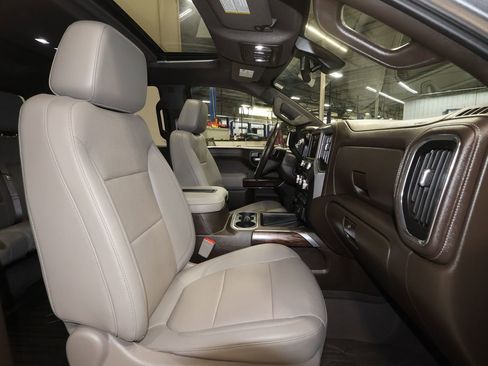 Certified 2021 GMC Sierra 1500 SLT w/ SLT Convenience Package image 29