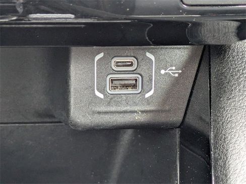 Used 2022 Jeep Compass Limited image 24