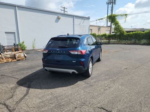Used 2020 Ford Escape SE FWD image 18