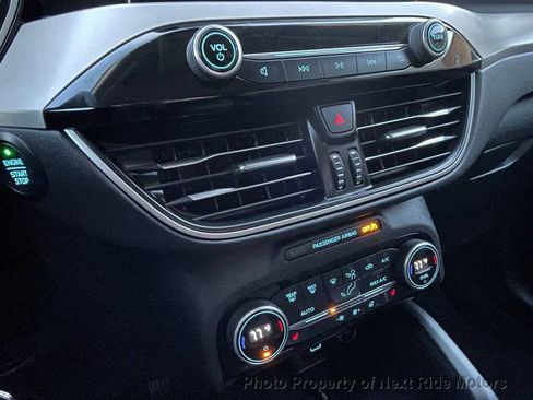 Used 2021 Ford Escape SEL w/ Technology Package image 19