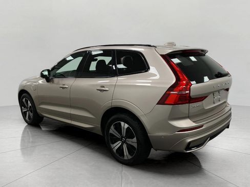 Used 2024 Volvo XC60 T8 Plus w/ Climate Package image 7