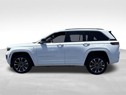 Used 2023 Jeep Grand Cherokee Overland AWD/4WD image 6