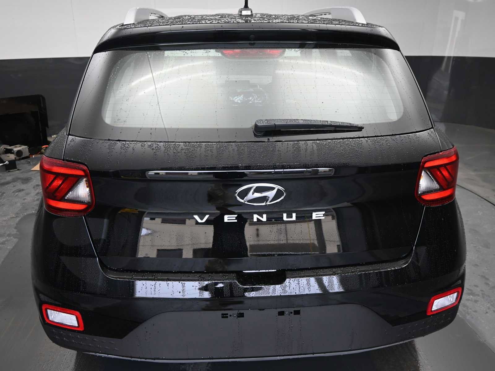 New 2026 Hyundai Venue SEL FWD image 7
