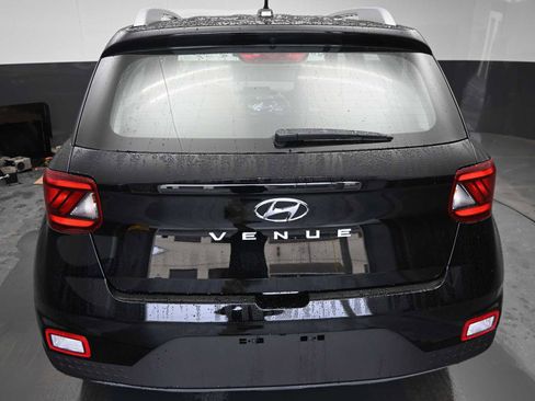New 2026 Hyundai Venue SEL FWD image 7