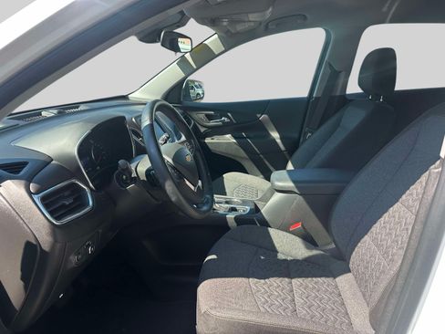 Used 2024 Chevrolet Equinox LT AWD/4WD image 15