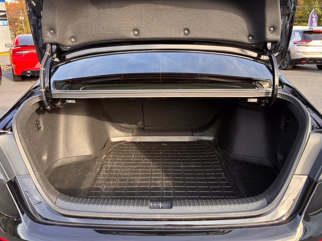 Used 2025 Honda Accord Touring image 12