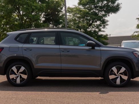 New 2025 Volkswagen Taos S image 8