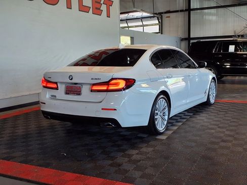 Used 2021 BMW 530i xDrive w/ Convenience Package AWD/4WD image 6