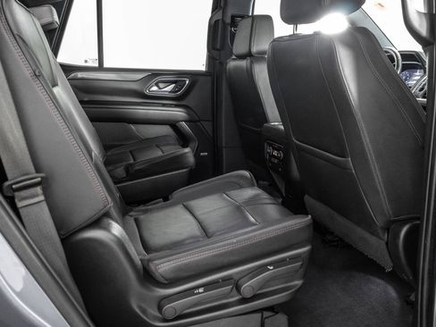 Used 2022 Chevrolet Tahoe RST w/ Luxury Package AWD/4WD image 43