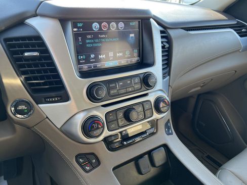 Used 2020 GMC Yukon XL SLT image 27