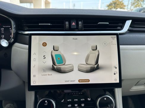 Used 2024 Jaguar F-PACE R-Dynamic S image 16