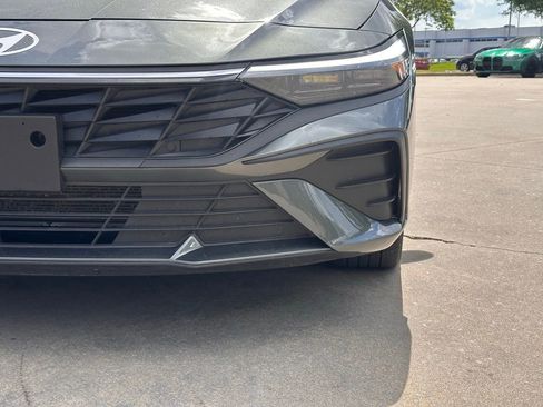 Used 2026 Hyundai Elantra Sport image 4