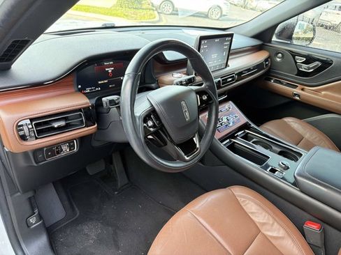 Used 2023 Lincoln Aviator Reserve w/ Equipment Group 201A RWD image 15