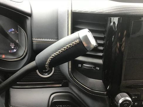 Used 2023 RAM 3500 Limited w/ Towing Technology Group image 15