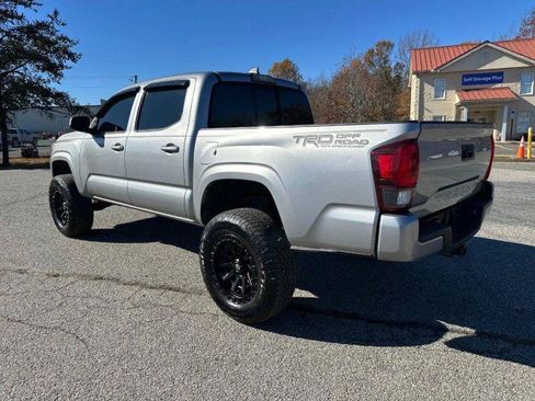 Used 2018 Toyota Tacoma SR RWD image 7