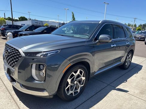 Used 2022 Hyundai Palisade Calligraphy w/ Cargo Package AWD/4WD image 2