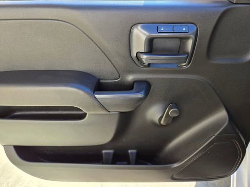 Used 2018 Chevrolet Silverado 1500 W/T image 18