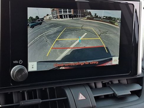 Used 2025 Toyota RAV4 LE AWD/4WD image 17