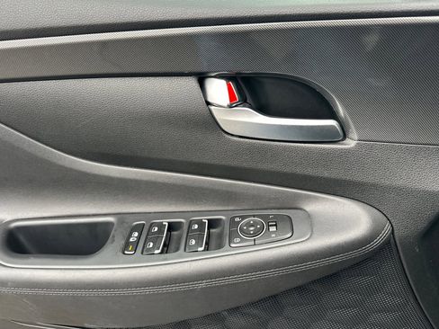 Used 2023 Hyundai Santa Fe SEL image 11