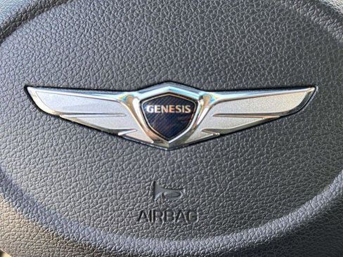 Used 2023 Genesis G70 2.0T AWD/4WD image 25